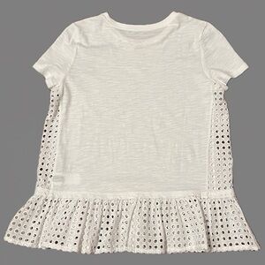 💖♠️ Kate Spade White Top | Dot Eyelet Inset | Ruffled Hem | Size XXS | EUC